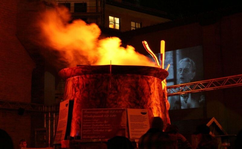 Die Münchner Feuerzangenbowle