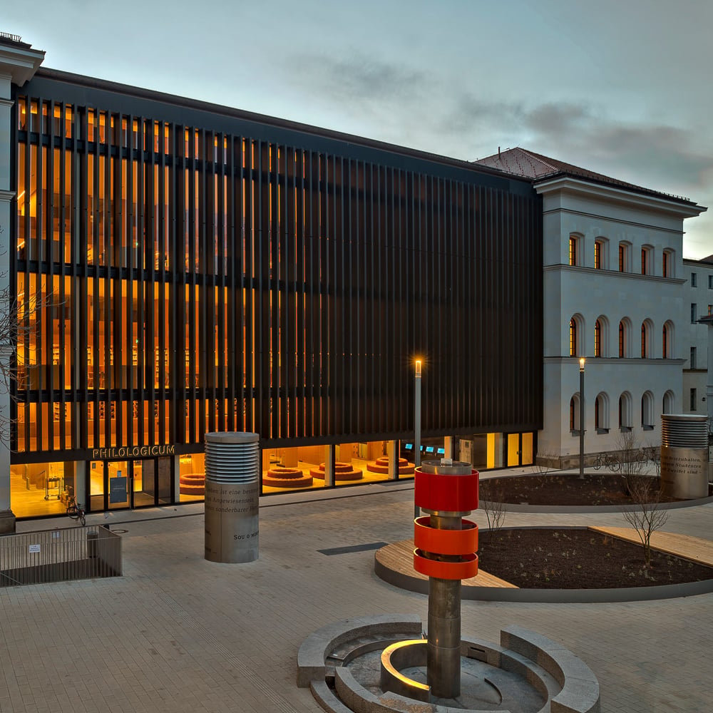 Büchereien und Bibliotheken München: LMU