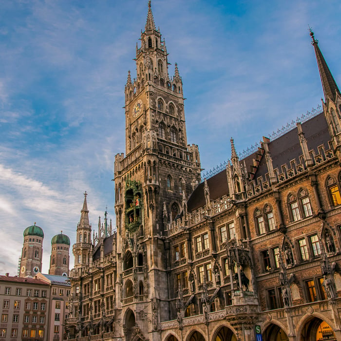 Büchereien und Bibliotheken München: Juristische Bibliothek