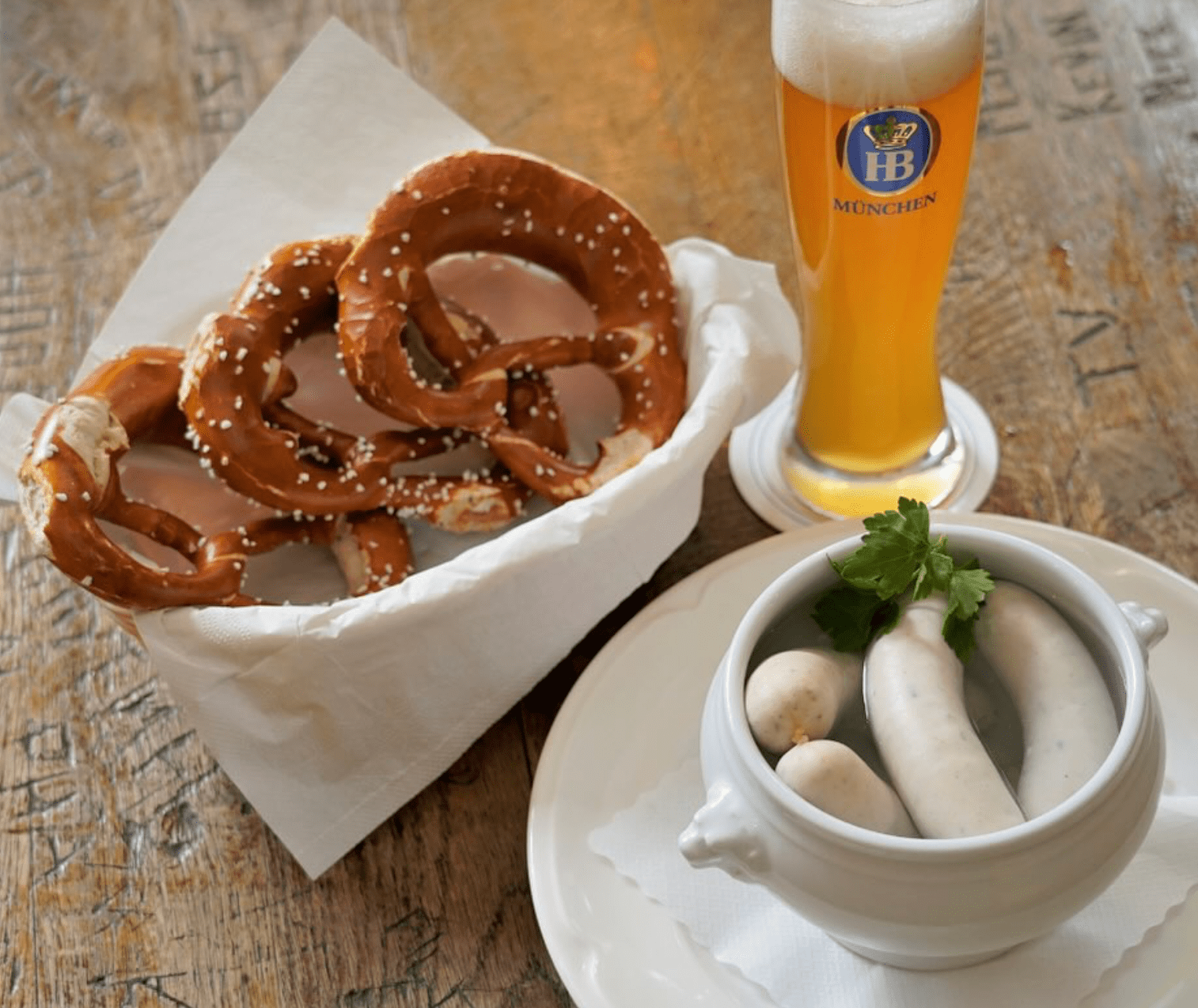 Weißwurstfrühstück München: Hofbräuhaus