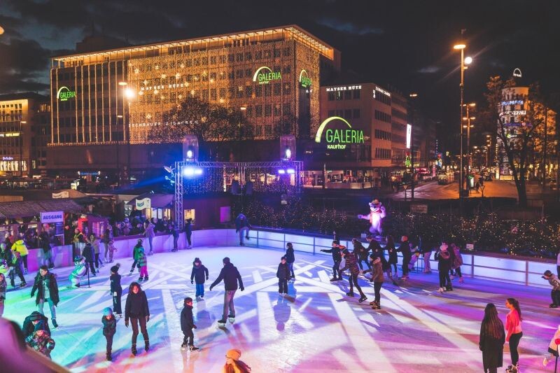 Münchner Eiszauber am Stachus