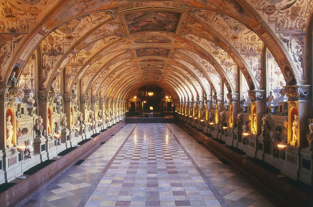 Residenz Antiquarium