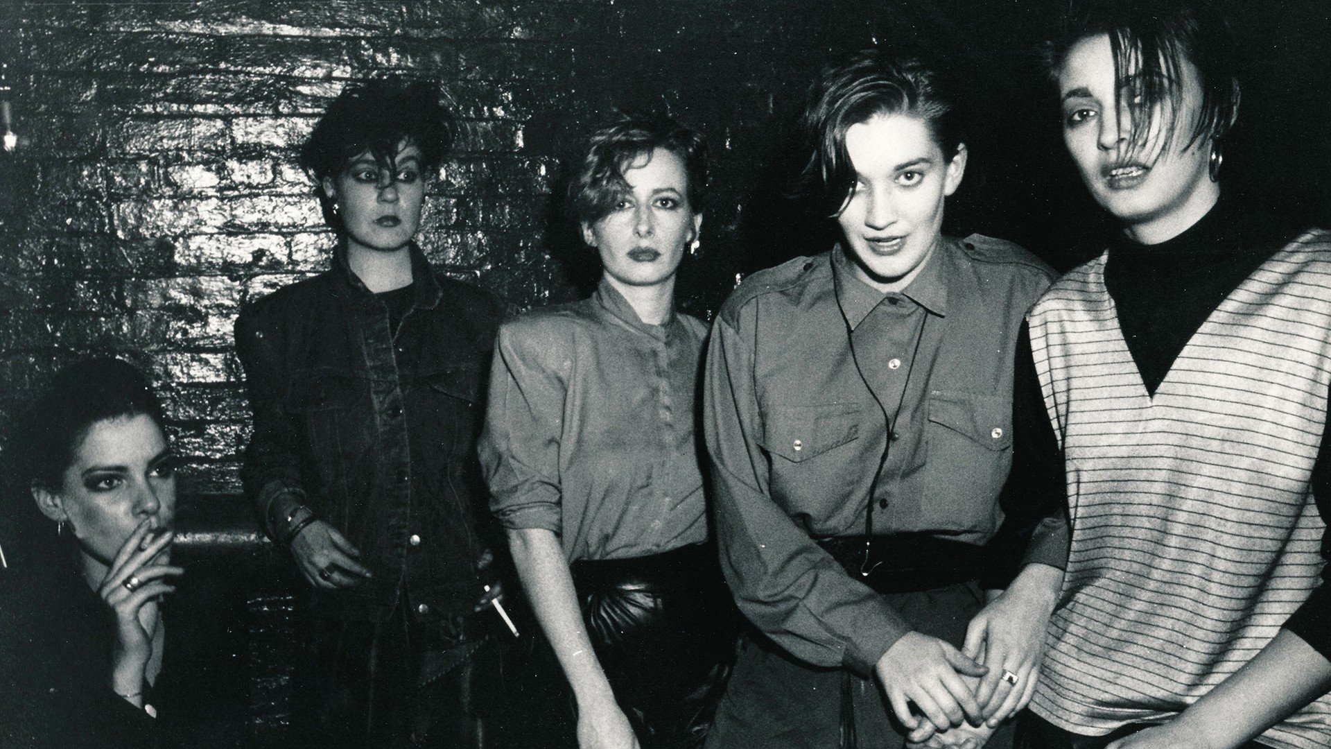50ea399-p-305966-print5.jpg - IN München - Das Stadtmagazin Bilder aus Einfach machen! - She Punks von 1977 bis heute