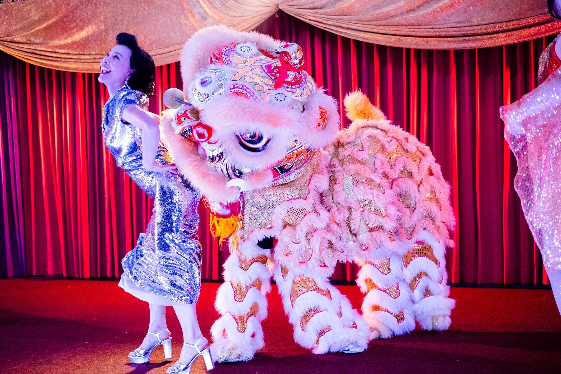 44efc5c-p-306720-print3.jpg - IN München - Das Stadtmagazin Bilder aus The Wedding Banquet