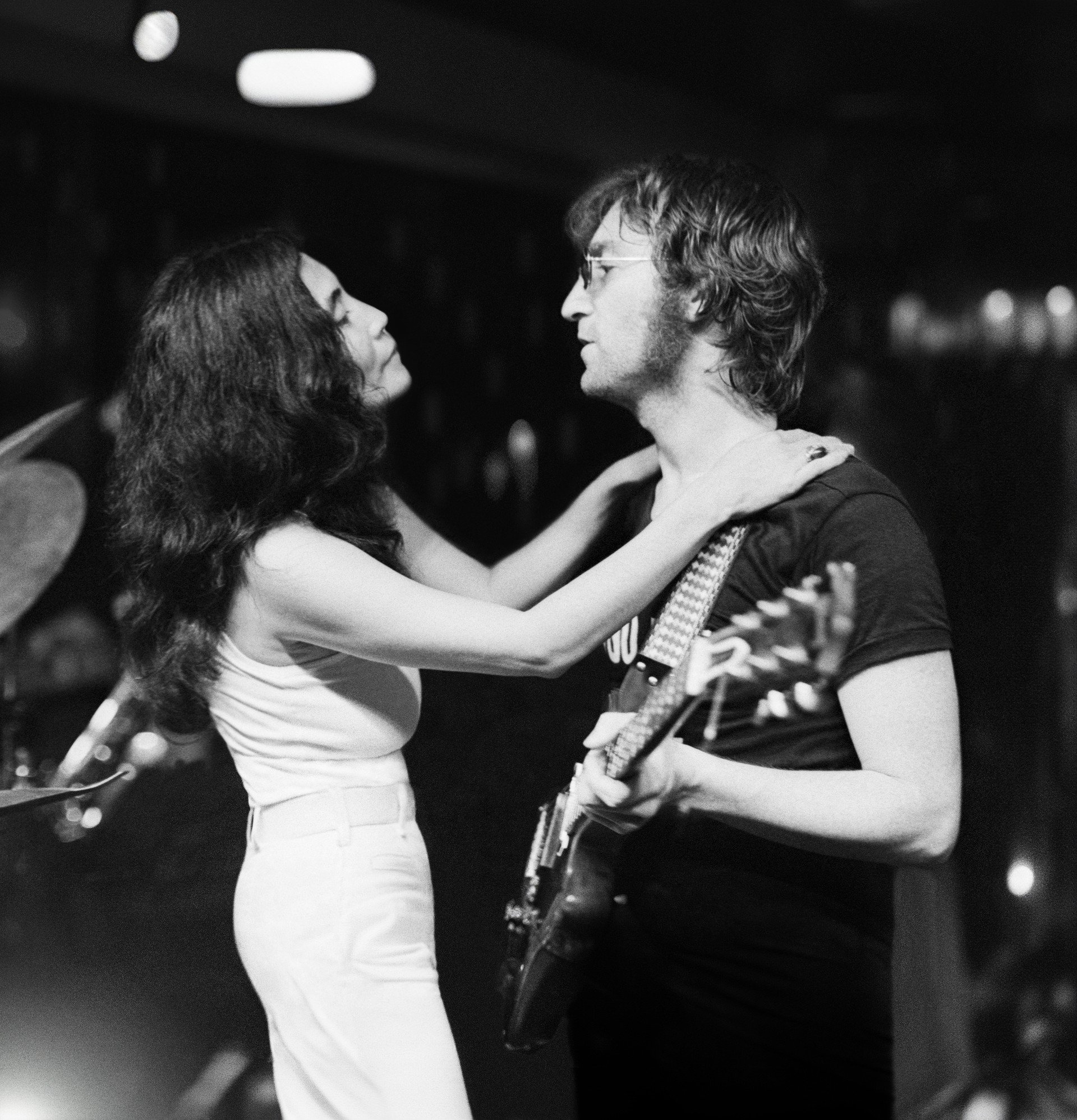 8f46673-p-306858-print2.jpg - IN München - Das Stadtmagazin Bilder aus One to One: John & Yoko