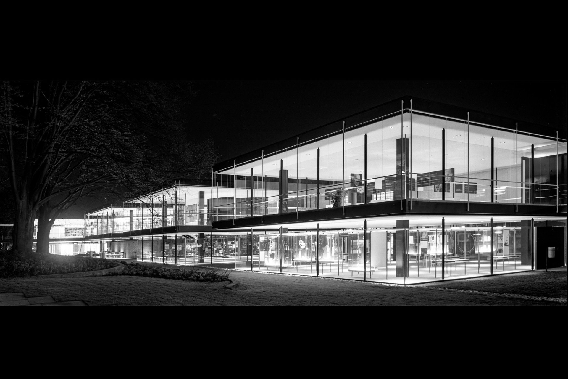 43d0364-p-306562-print6.jpg - IN München - Das Stadtmagazin Bilder aus SEP RUF - Architekt der Moderne