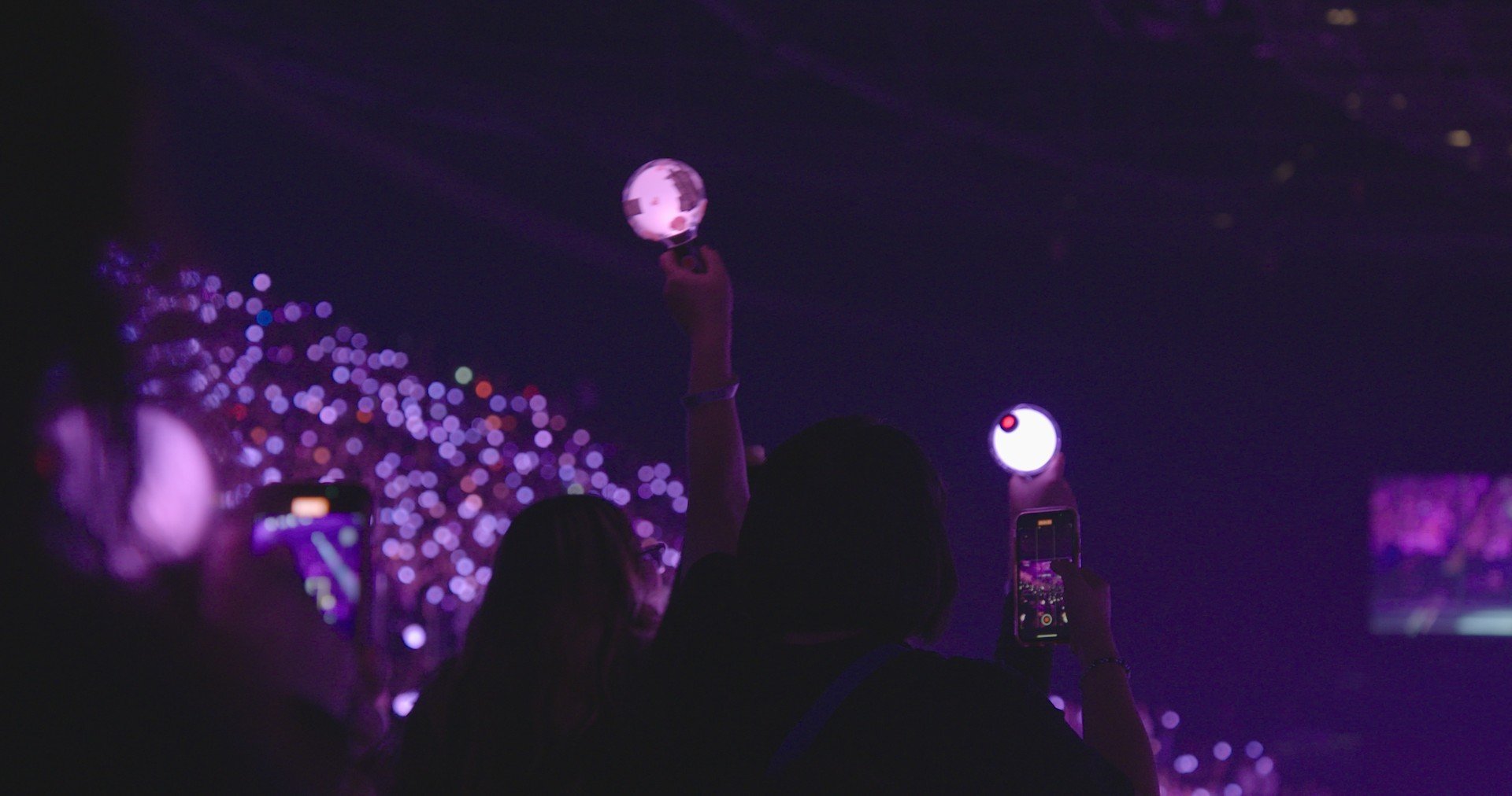 Bilder aus BTS Army: Forever We Are Young