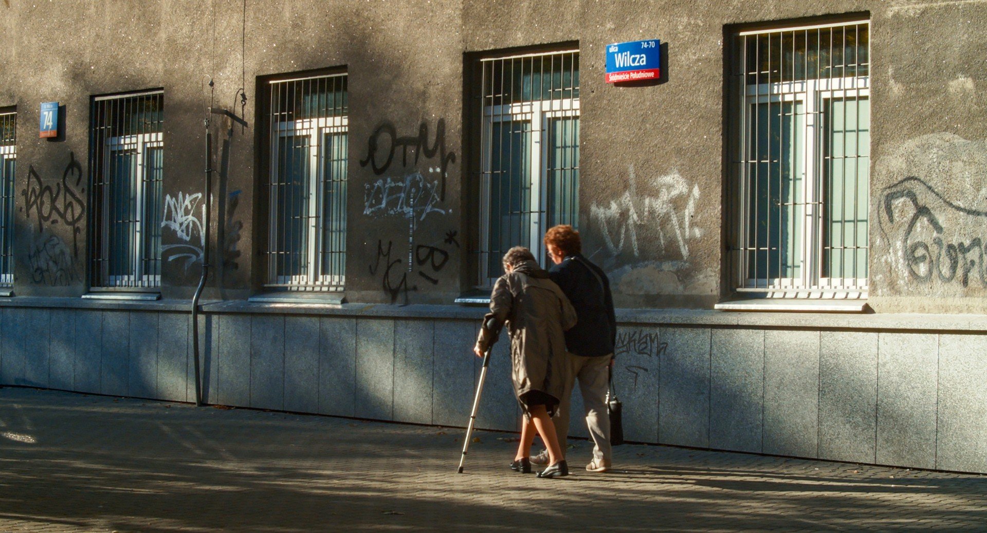 02a2e9b-p-308809-print4.jpg - IN München - Das Stadtmagazin Bilder aus Briefe aus der Wilcza - Letters from Wolf Street