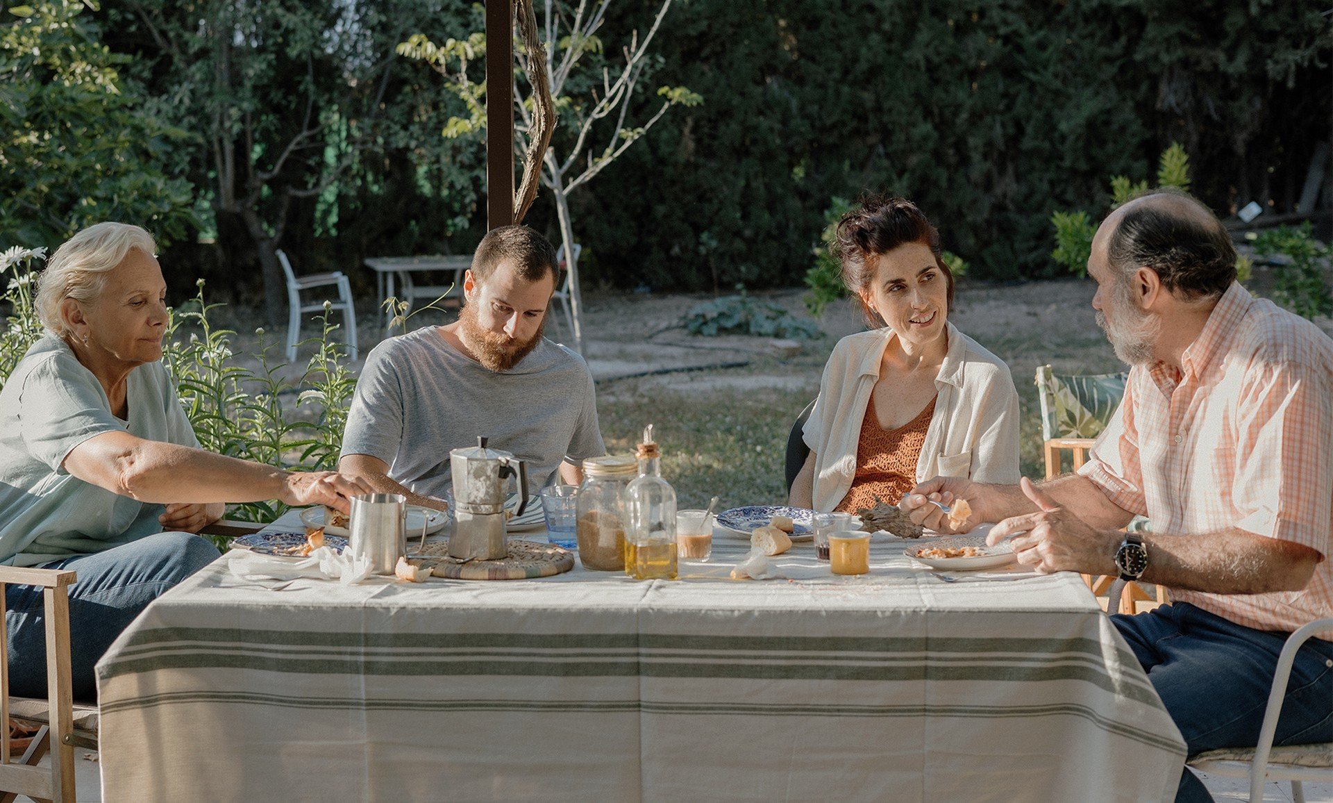 4abd085-p-308765-print3.jpg - IN München - Das Stadtmagazin Bilder aus Sorda - Der Klang der Welt